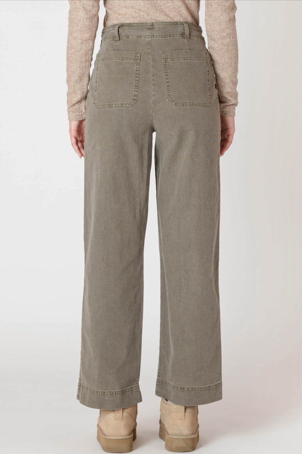 straight leg pant