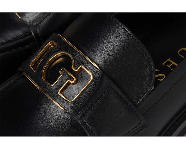 Shuttle loafer