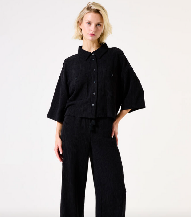 Short sleeve blouse