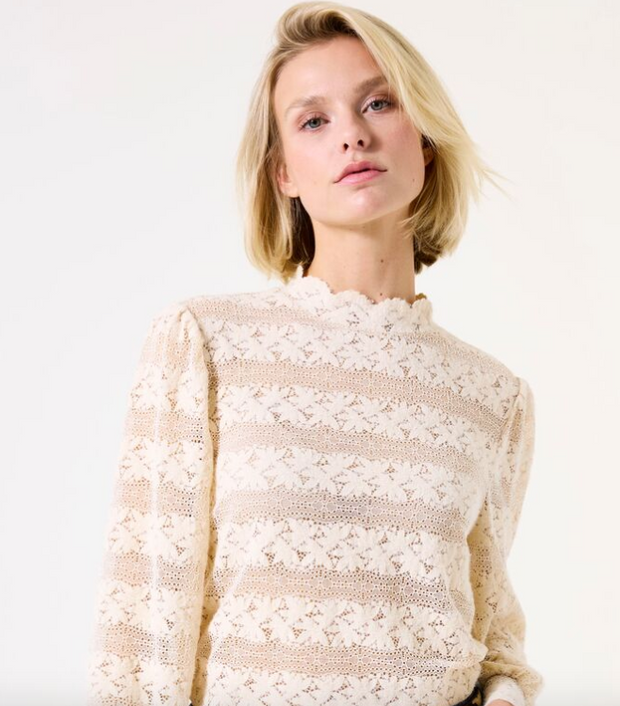 Long sleeve top
