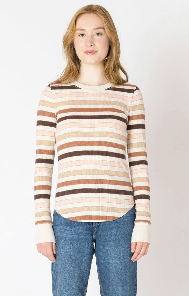 Ribbed neckline tee